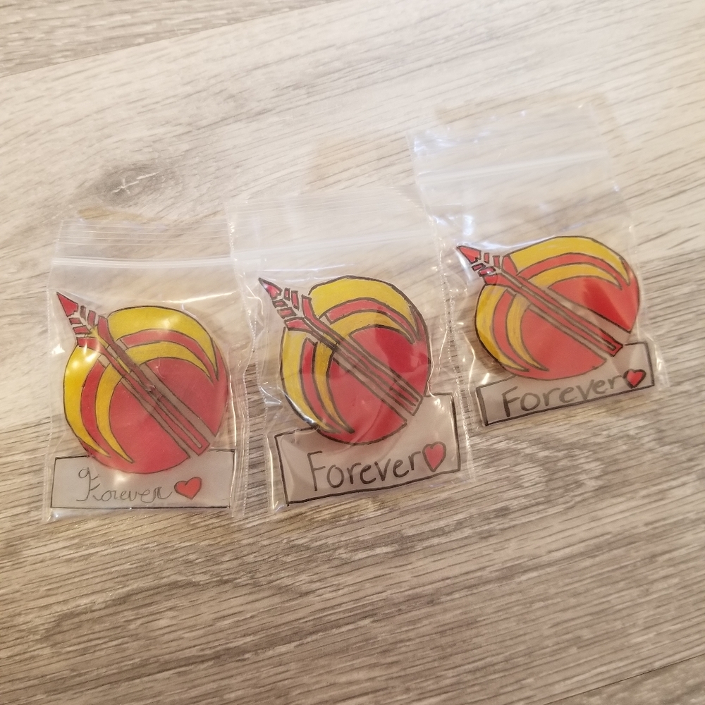 Pyrrha and Jaune crossover Shrinky Dinks pins